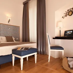 Floris 3*, Roma Italia