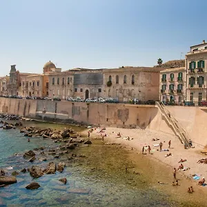 Palazzo Spagna , Syracuse Italia